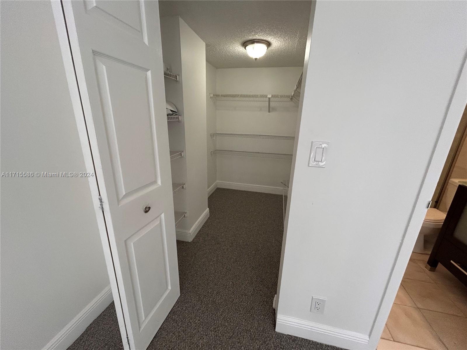 PLAZA OF AMERICAS CONDO P - Residential Lease