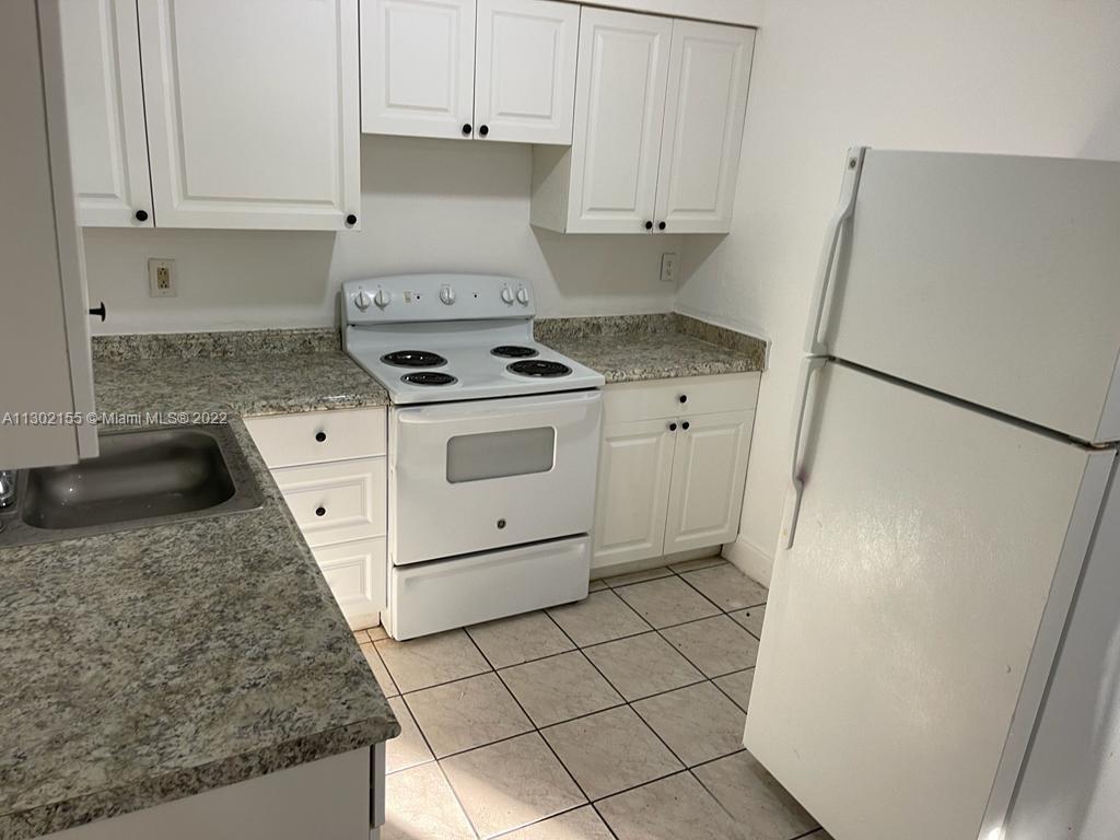 MONROE HEIGHTS - Residential Lease