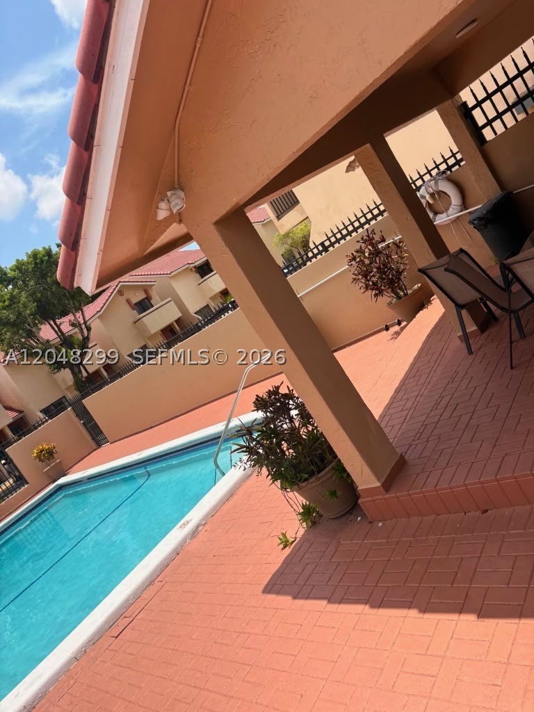 INGLEWOOD TOWNHOMES CONDO - Residential Lease