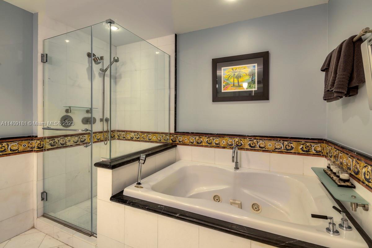 THE BENTLEY BAY CONDO - Residential Lease