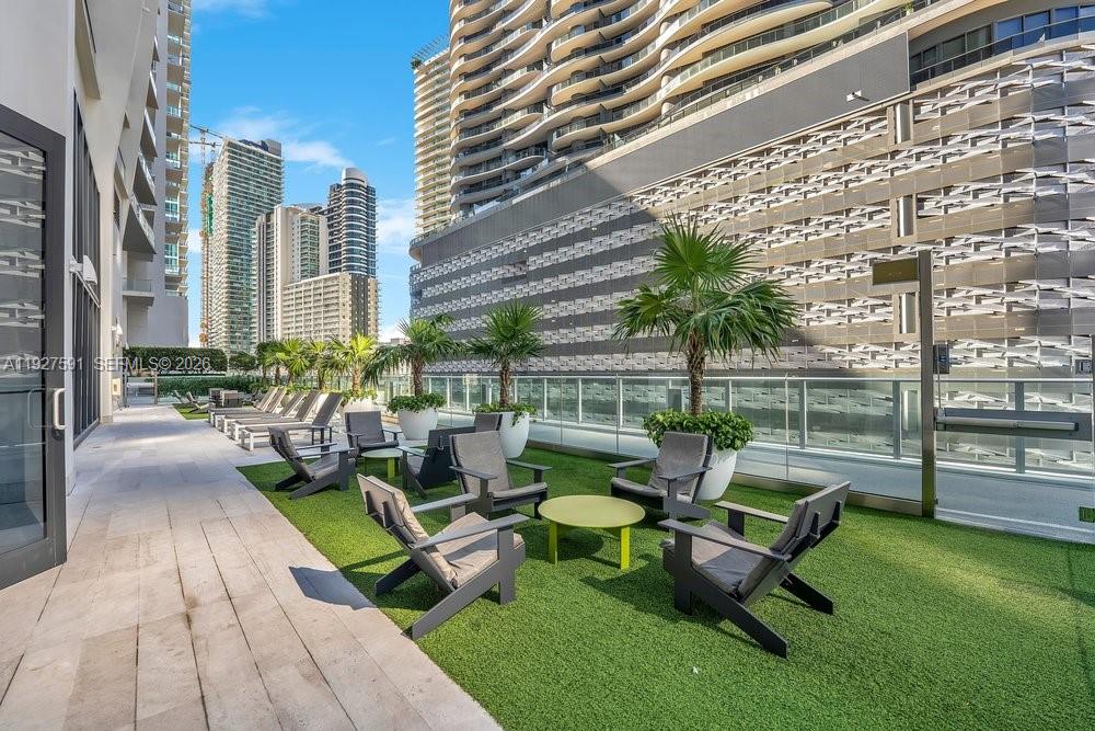 1010 BRICKELL CONDO - Residential Lease