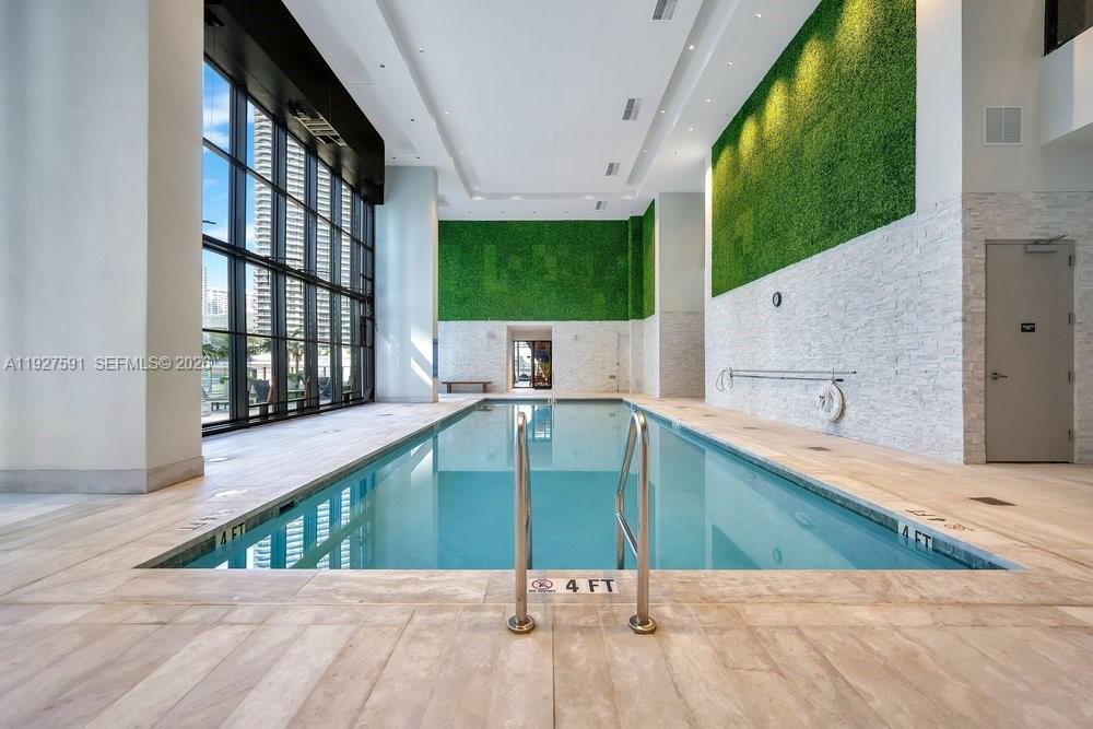 1010 BRICKELL CONDO - Residential Lease