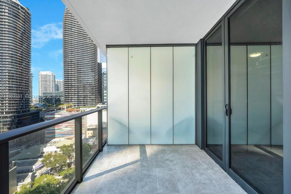 1010 BRICKELL CONDO - Residential Lease