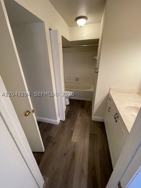 PALM LAKE CONDO - Residential Lease