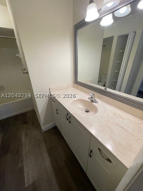 PALM LAKE CONDO - Residential Lease