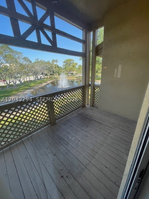 PALM LAKE CONDO - Residential Lease