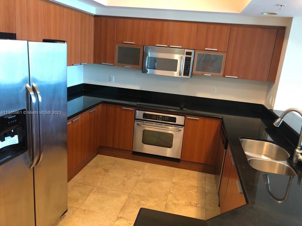 THE OAKS I CONDO - Residential