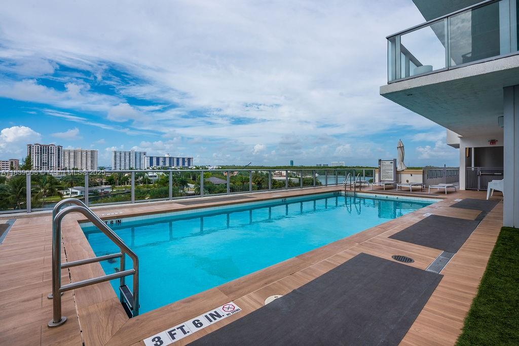 PARQUE TOWERS CONDO - Residential