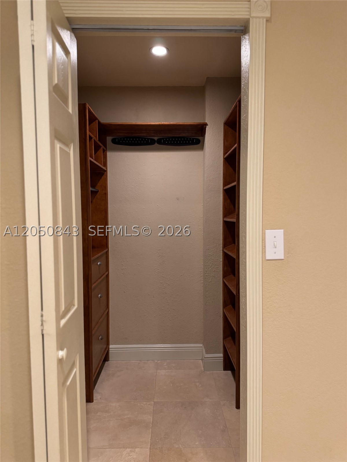 WISPERWOOD VILLAGE CONDO - Residential Lease