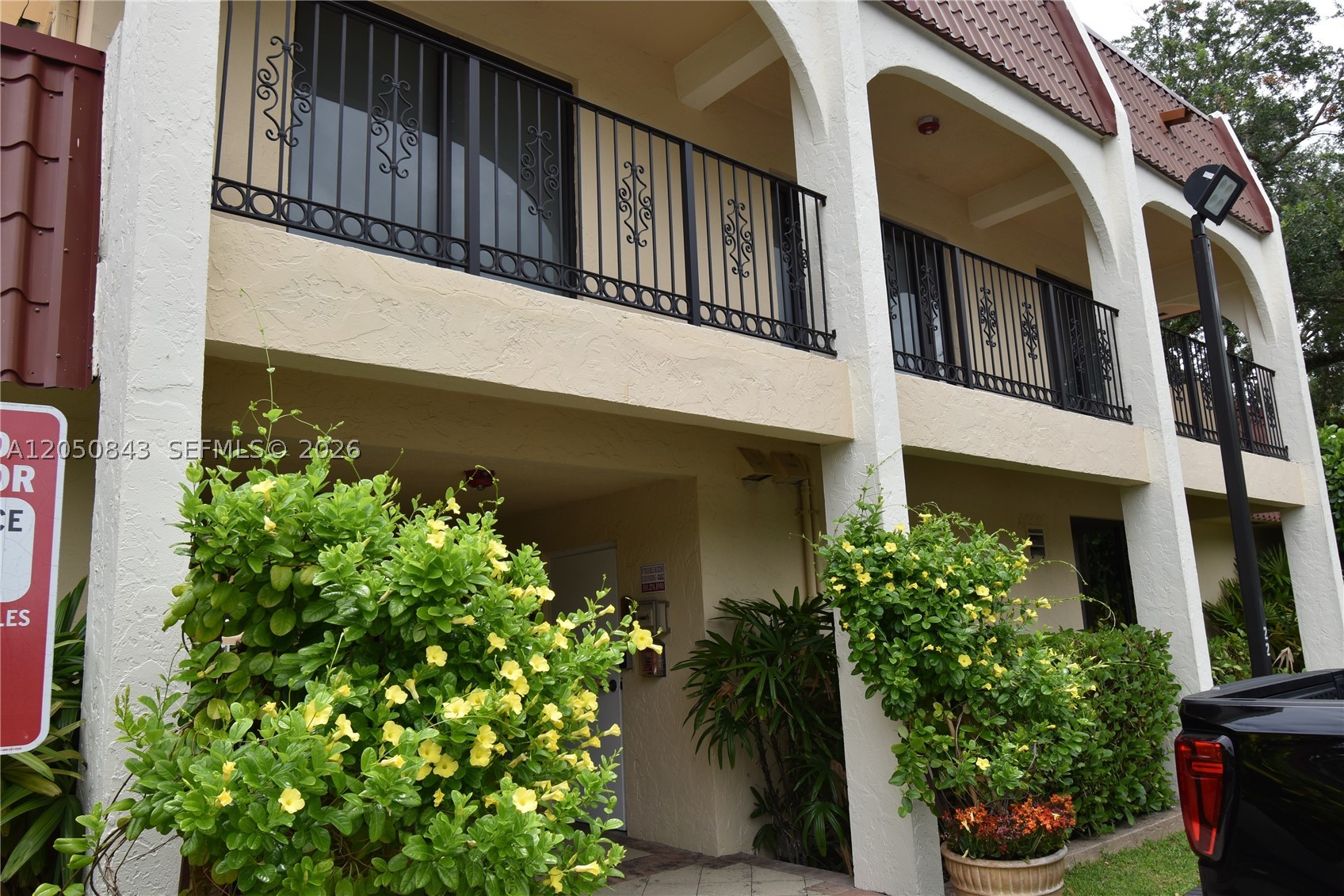 WISPERWOOD VILLAGE CONDO - Residential Lease