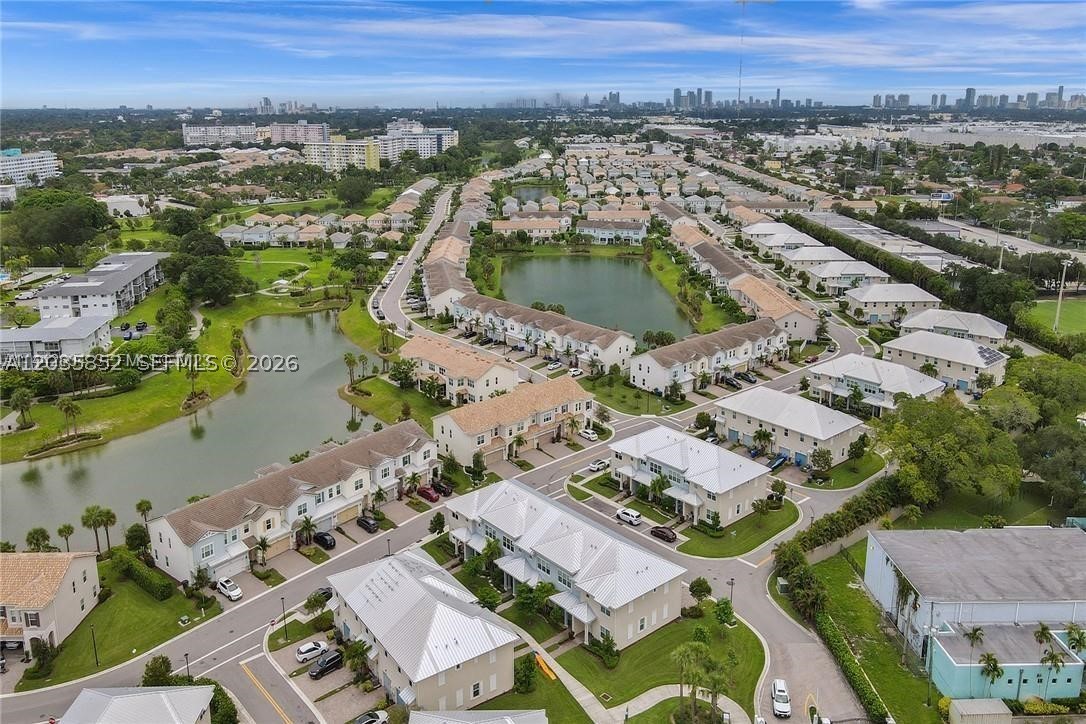 HILLCREST COUNTRY CLUB SO - Residential Lease