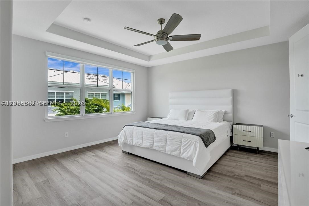 HILLCREST COUNTRY CLUB SO - Residential Lease