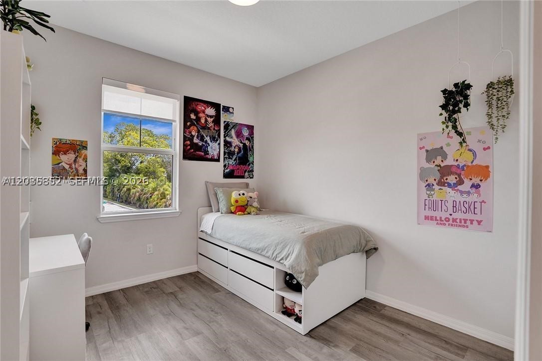 HILLCREST COUNTRY CLUB SO - Residential Lease
