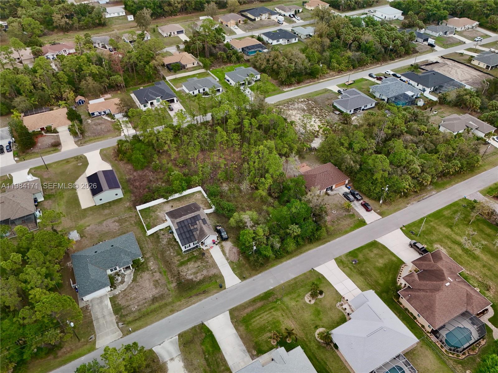 PORT CHARLOTTE - Land