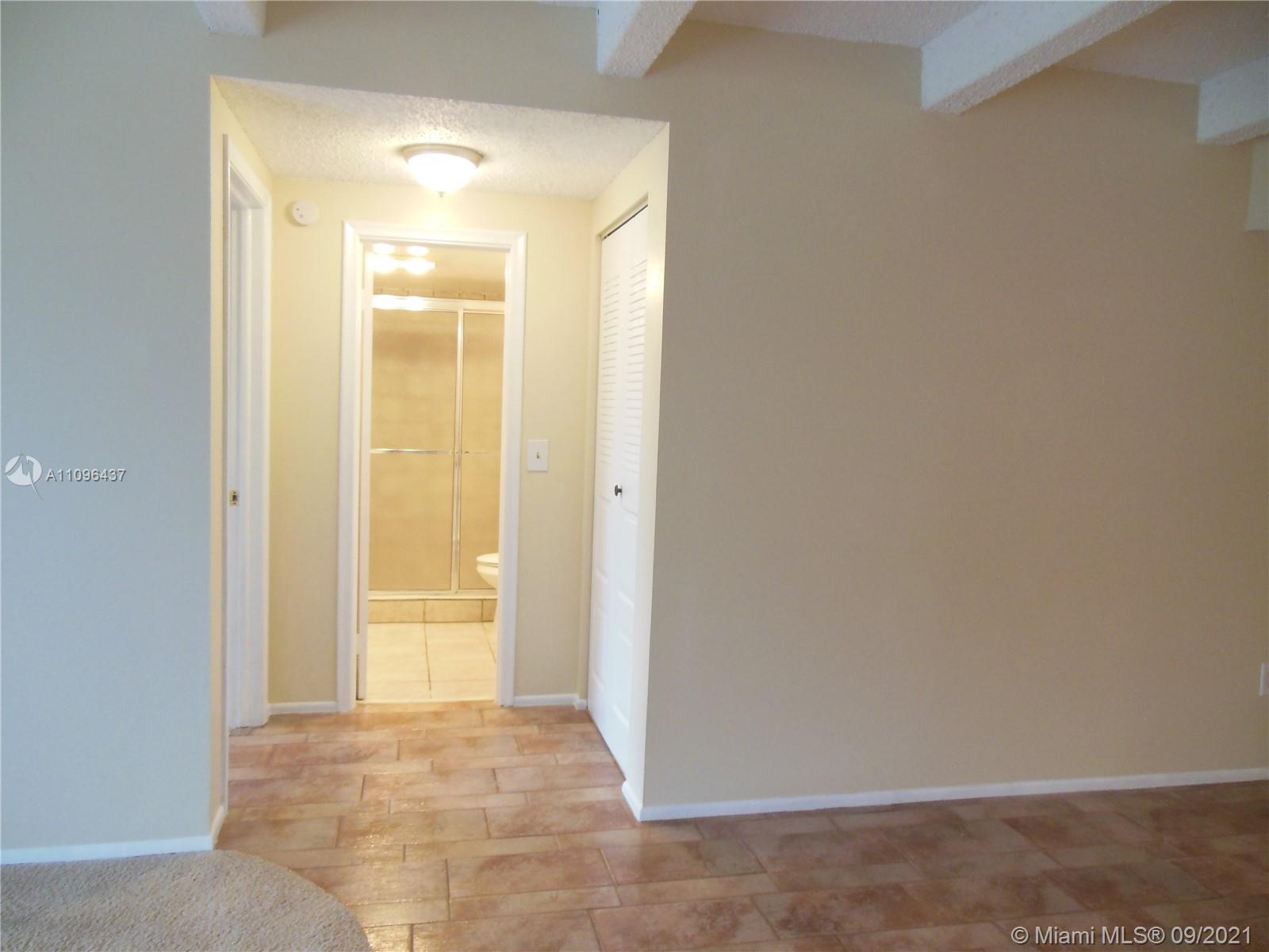 BOCA ENTRADA - Residential Lease