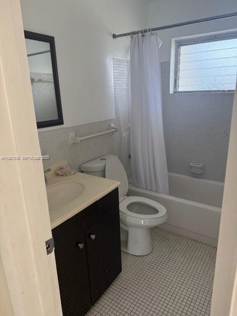 1500 CORAL TOWERS CONDO - Residential Lease