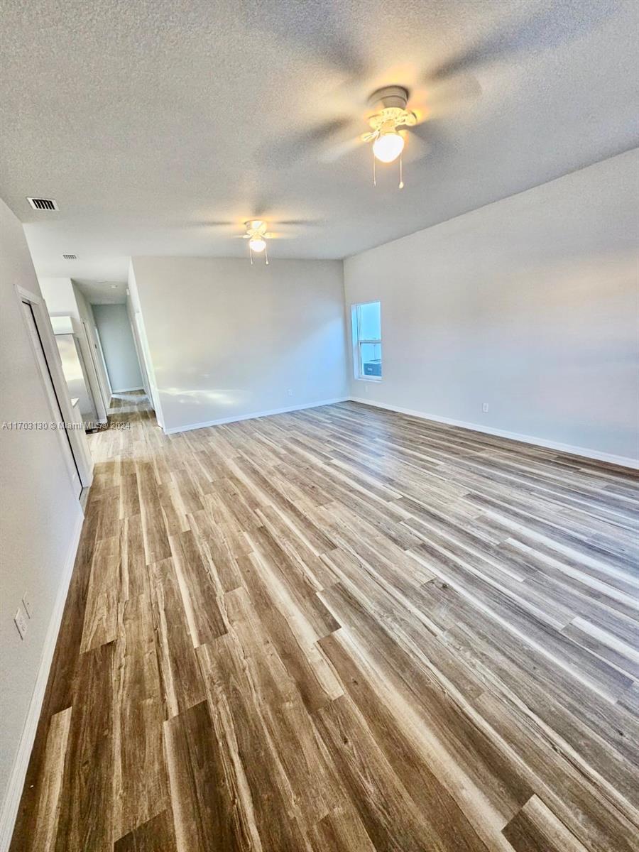 Las Villas at Kenilworth - Residential