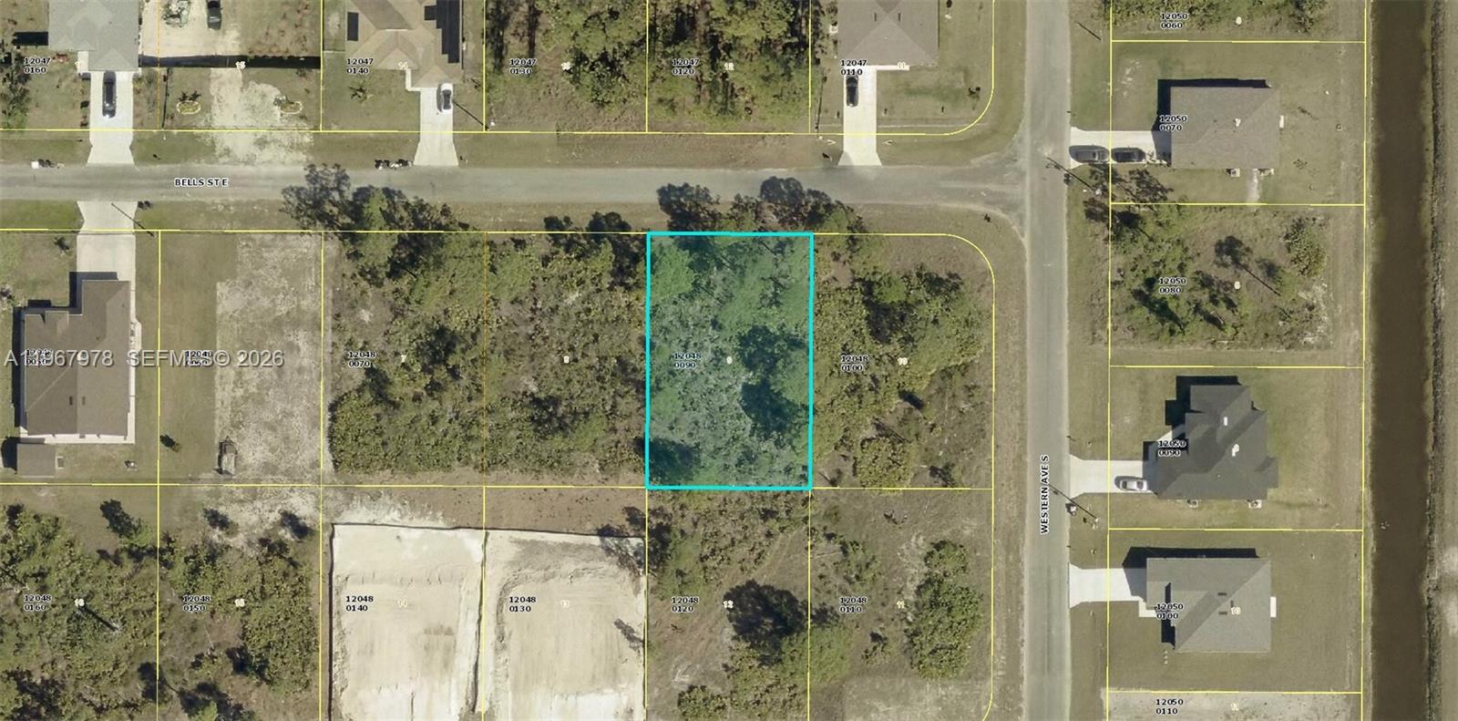 LEHIGH ACRES - Land