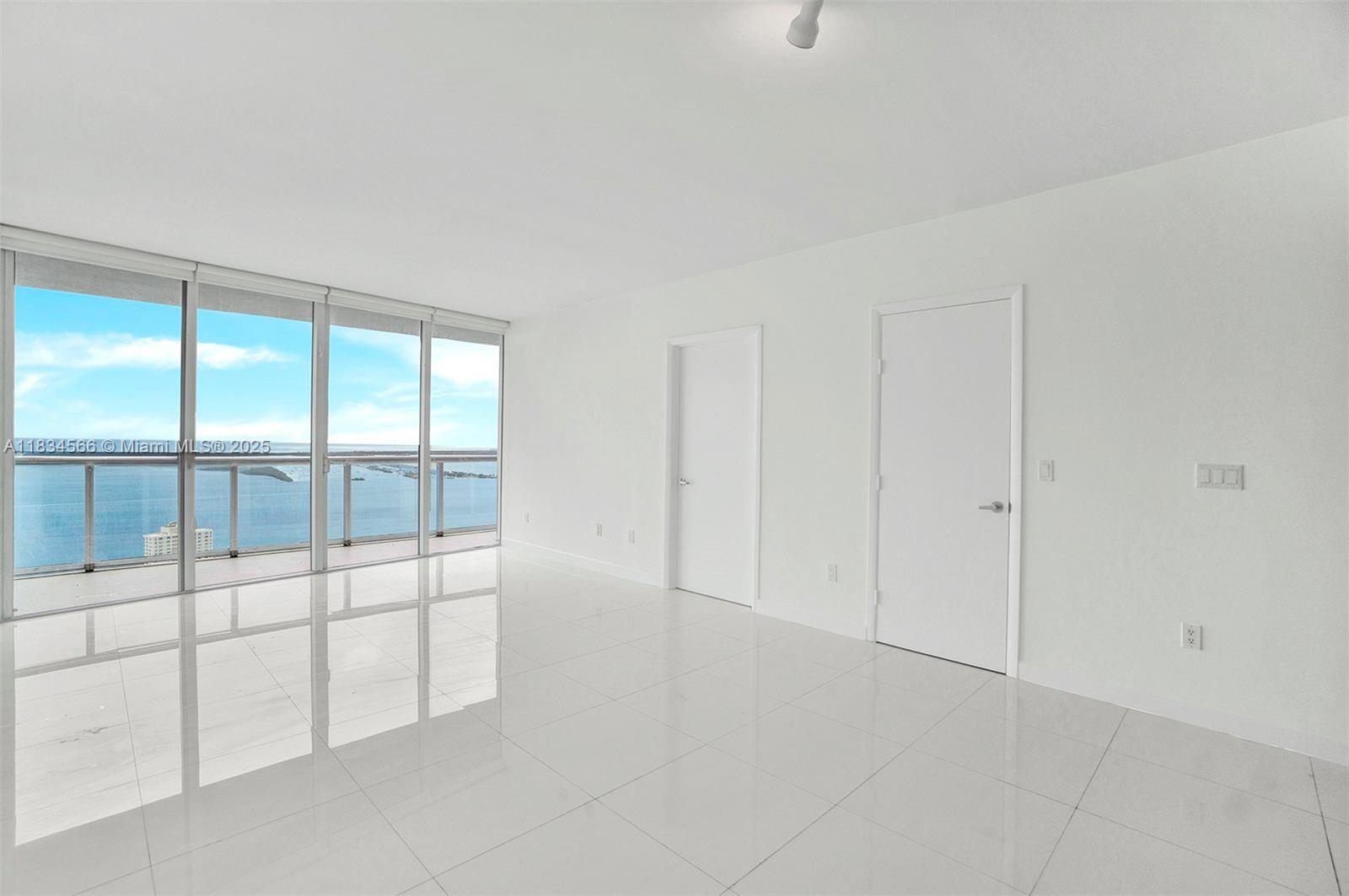 ICONBRICKELL CONDO NO 1 - Residential
