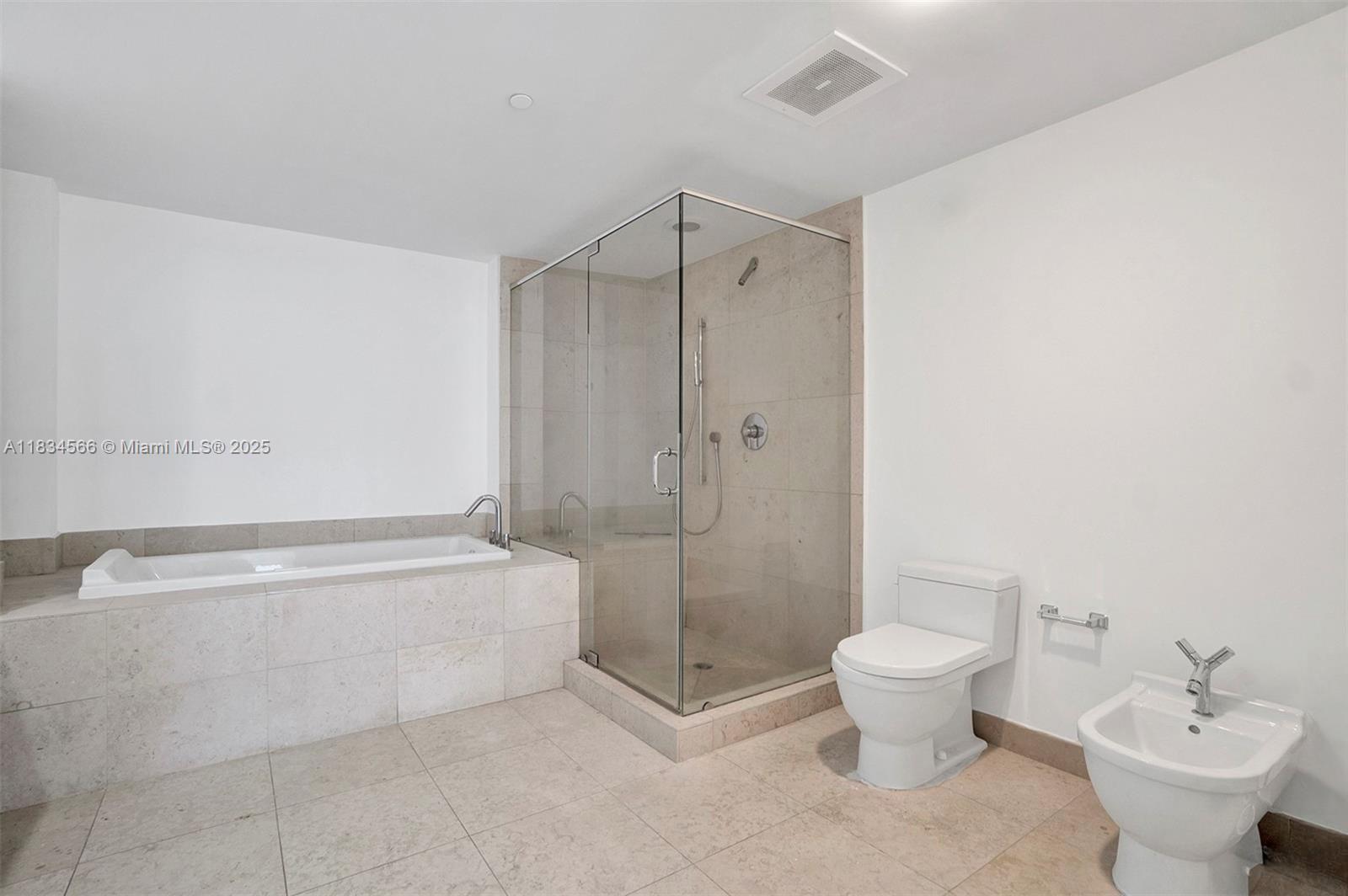 ICONBRICKELL CONDO NO 1 - Residential
