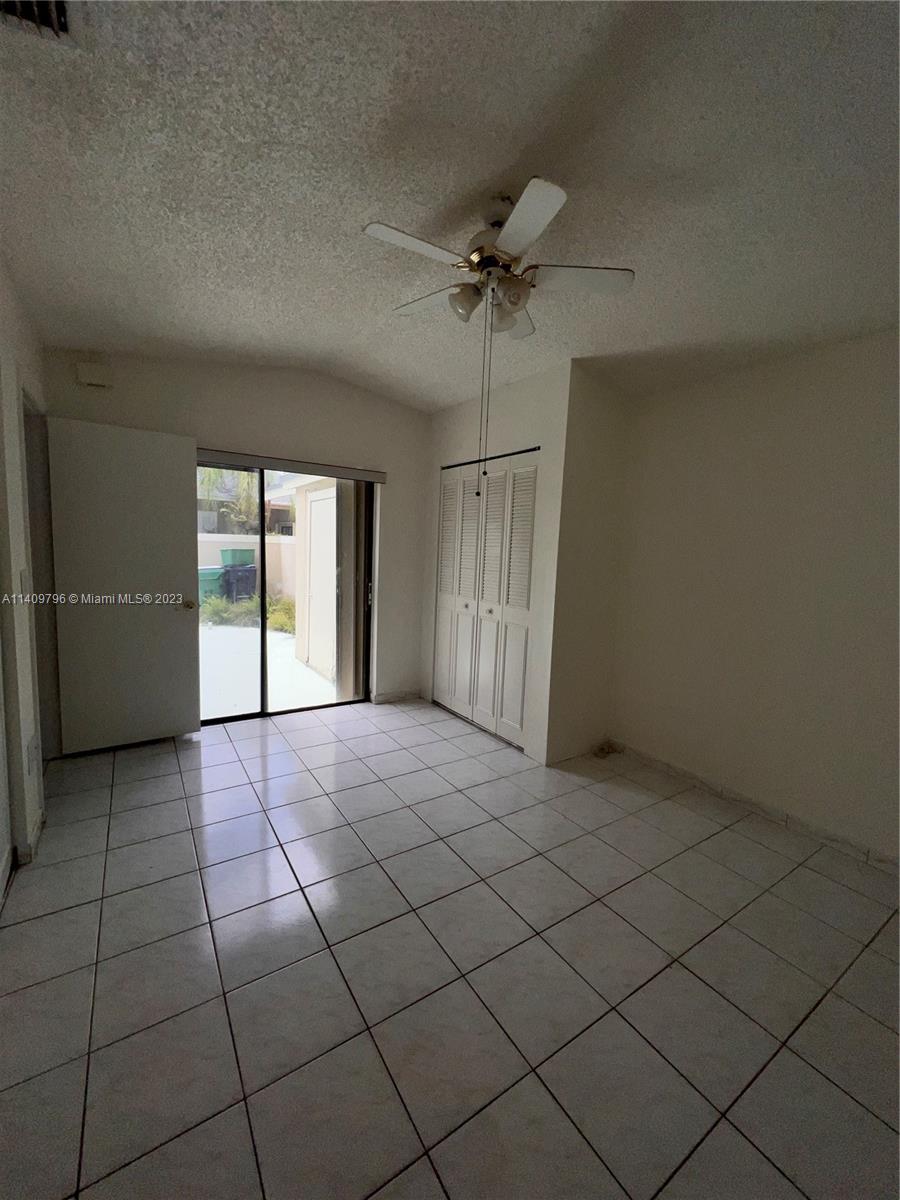 WESTWIND LAKES GARDEN HOM - Residential Lease
