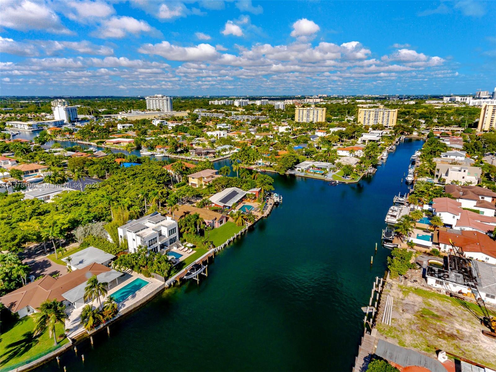 VENETIAN SEC KEYSTONE POI - Residential