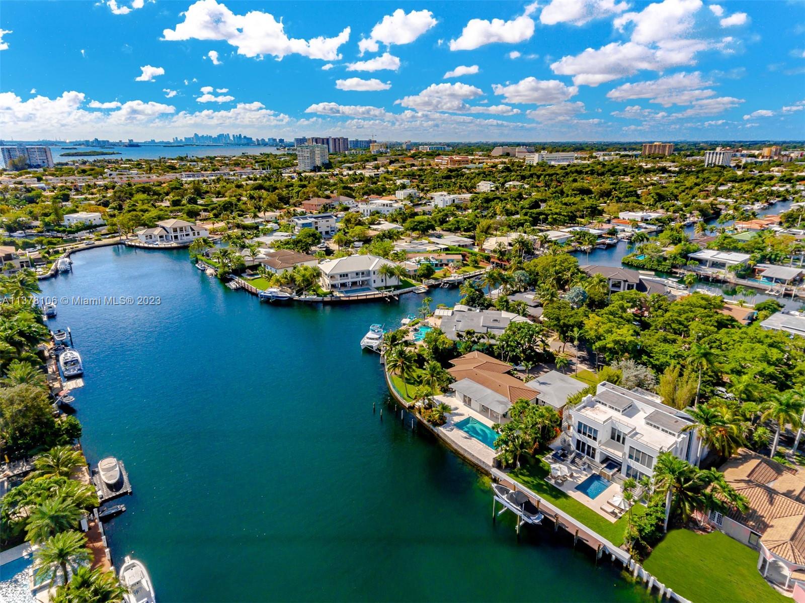 VENETIAN SEC KEYSTONE POI - Residential