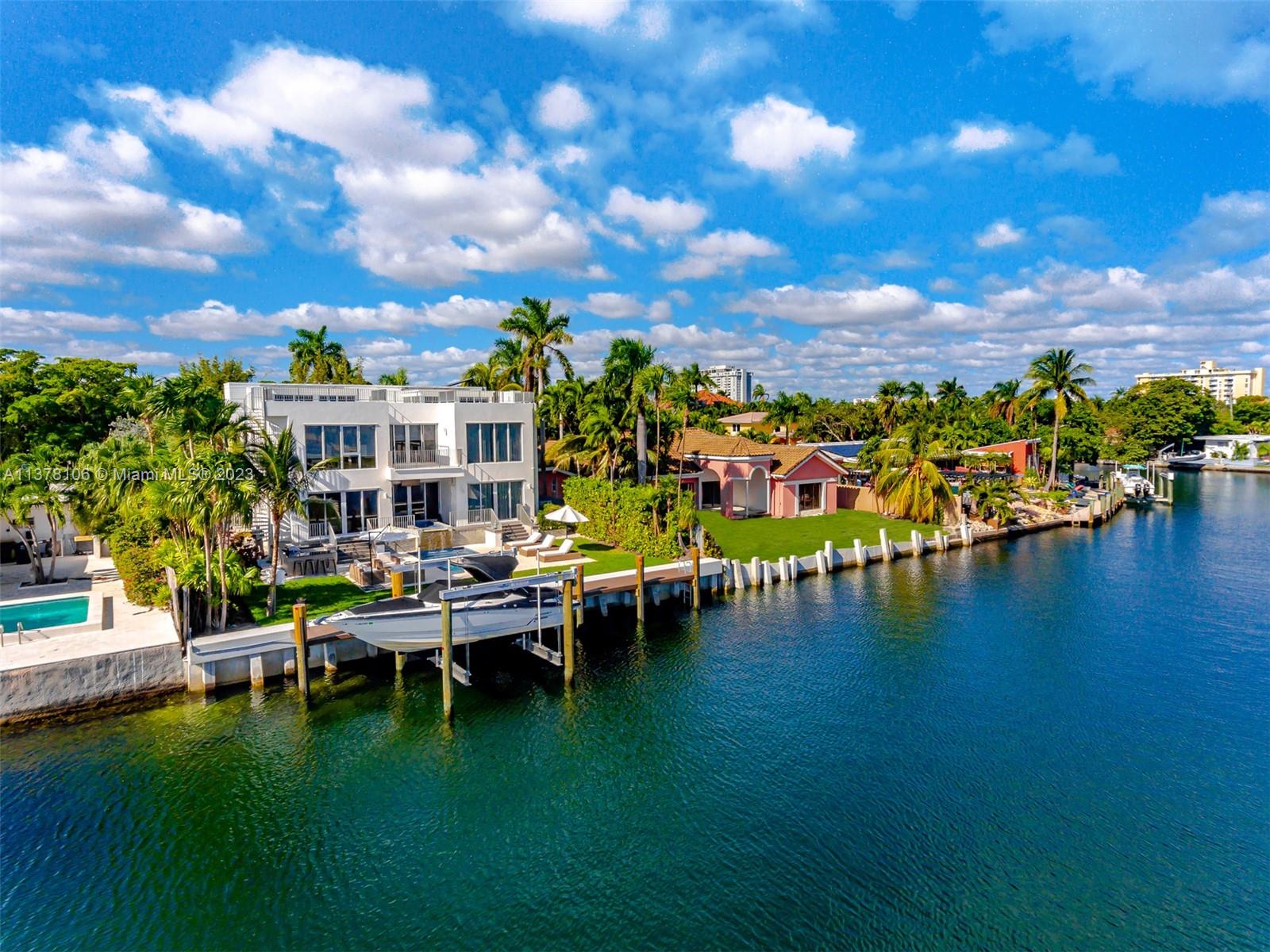 VENETIAN SEC KEYSTONE POI - Residential
