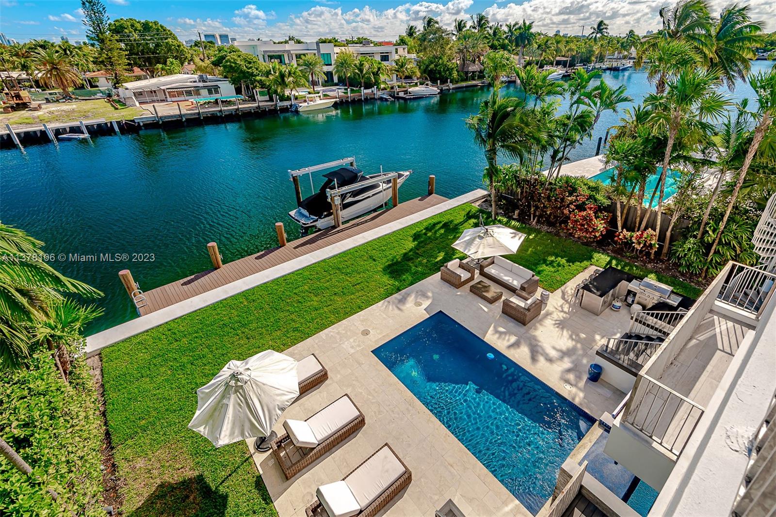 VENETIAN SEC KEYSTONE POI - Residential