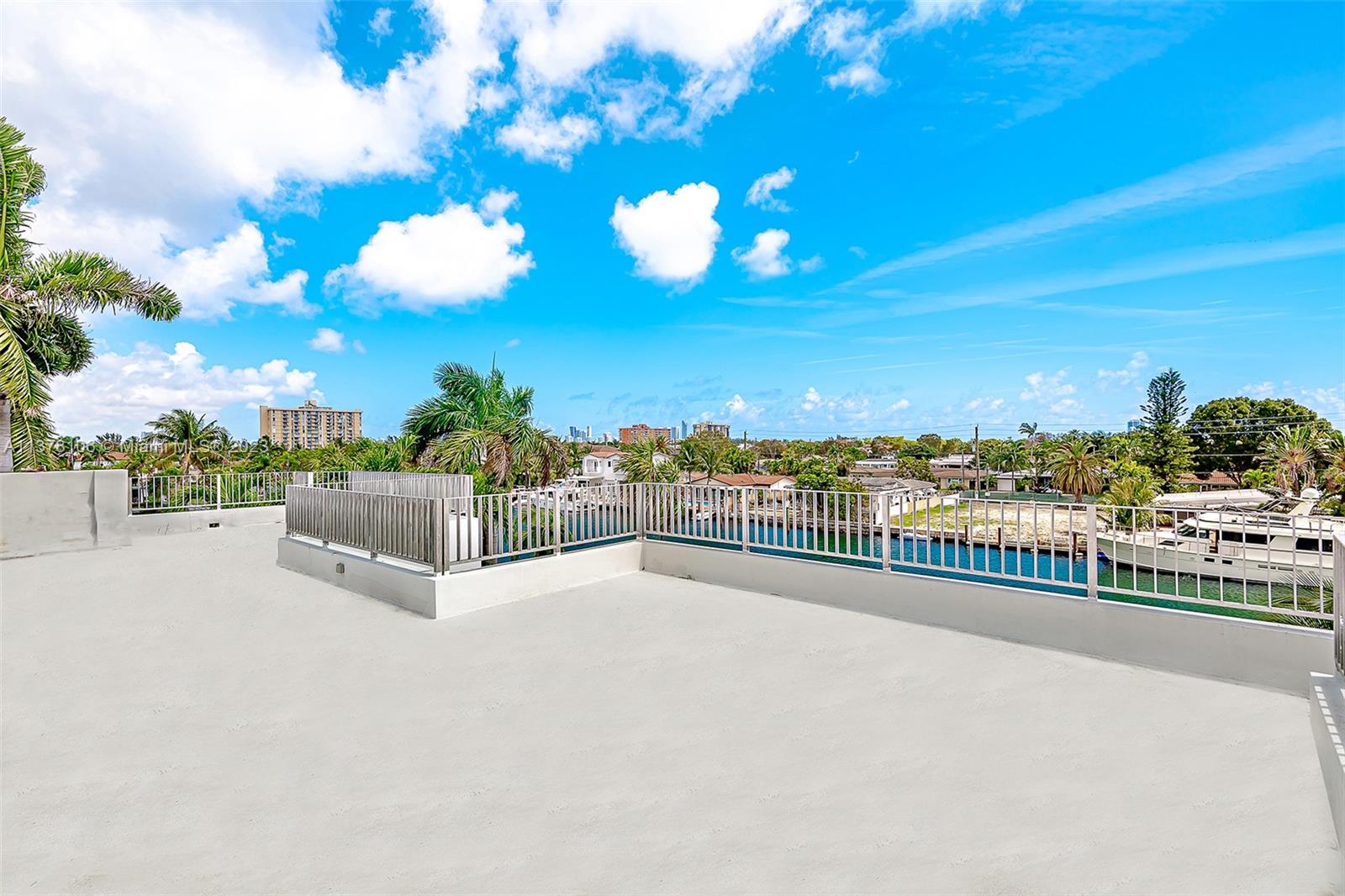 VENETIAN SEC KEYSTONE POI - Residential