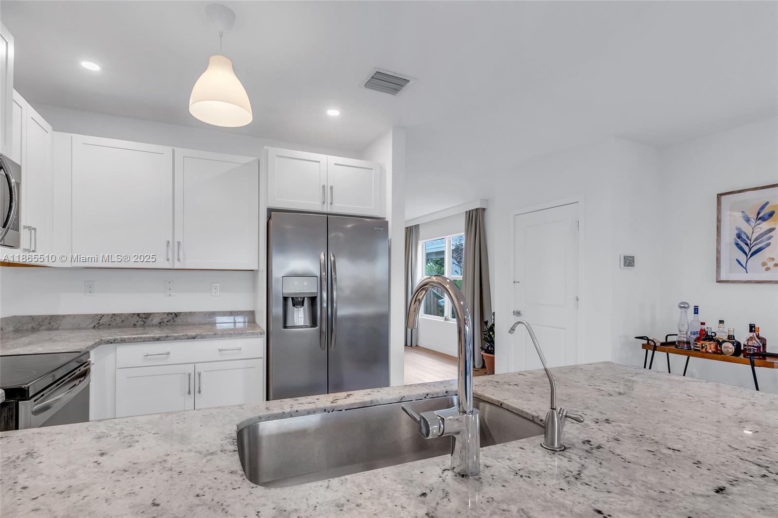 ROYAL HOMES WEST - Residential