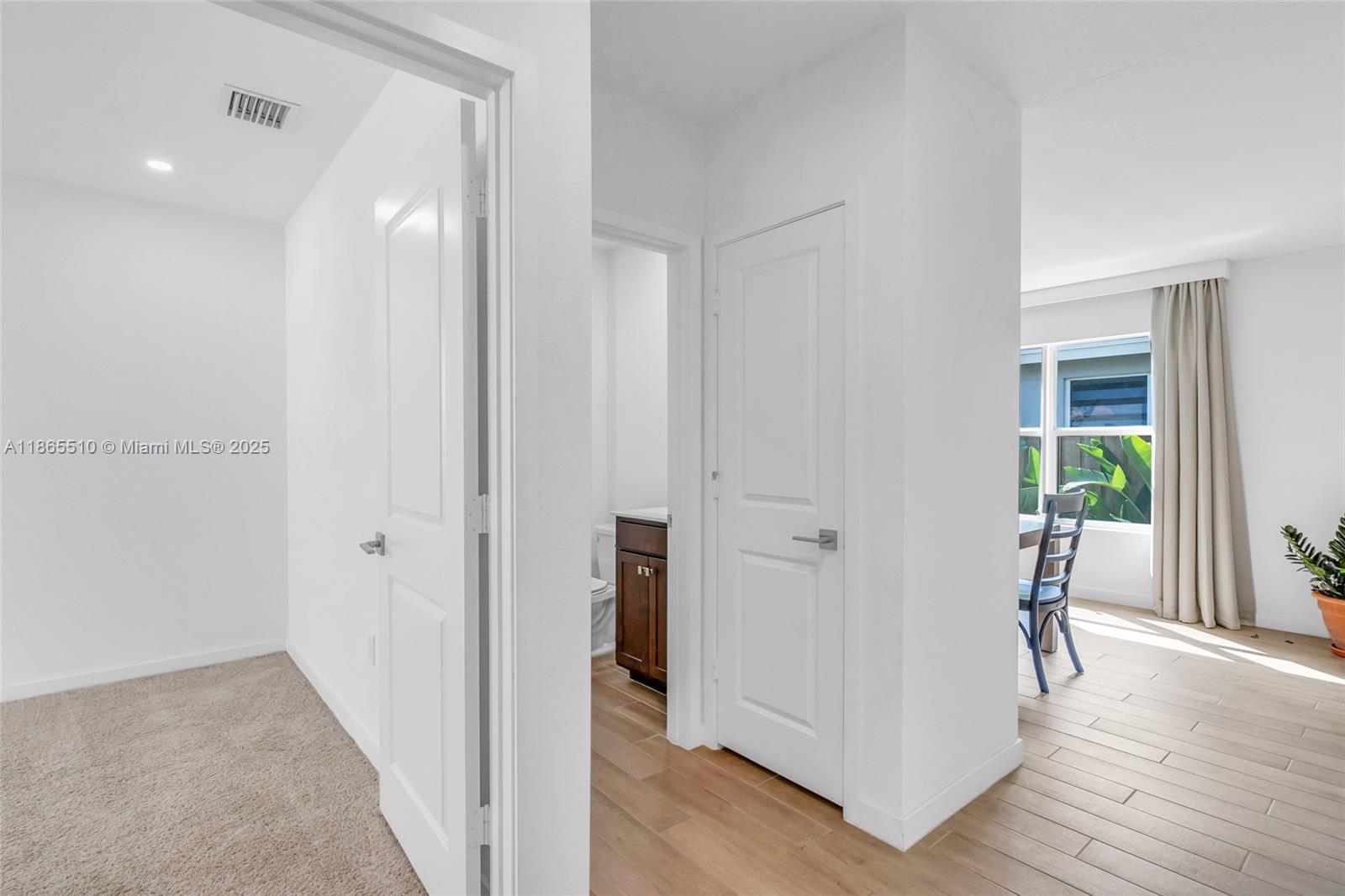 ROYAL HOMES WEST - Residential
