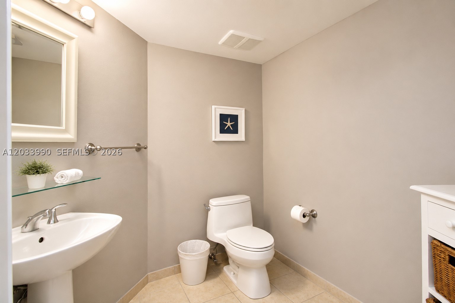 LA PERLA CONDO - Residential
