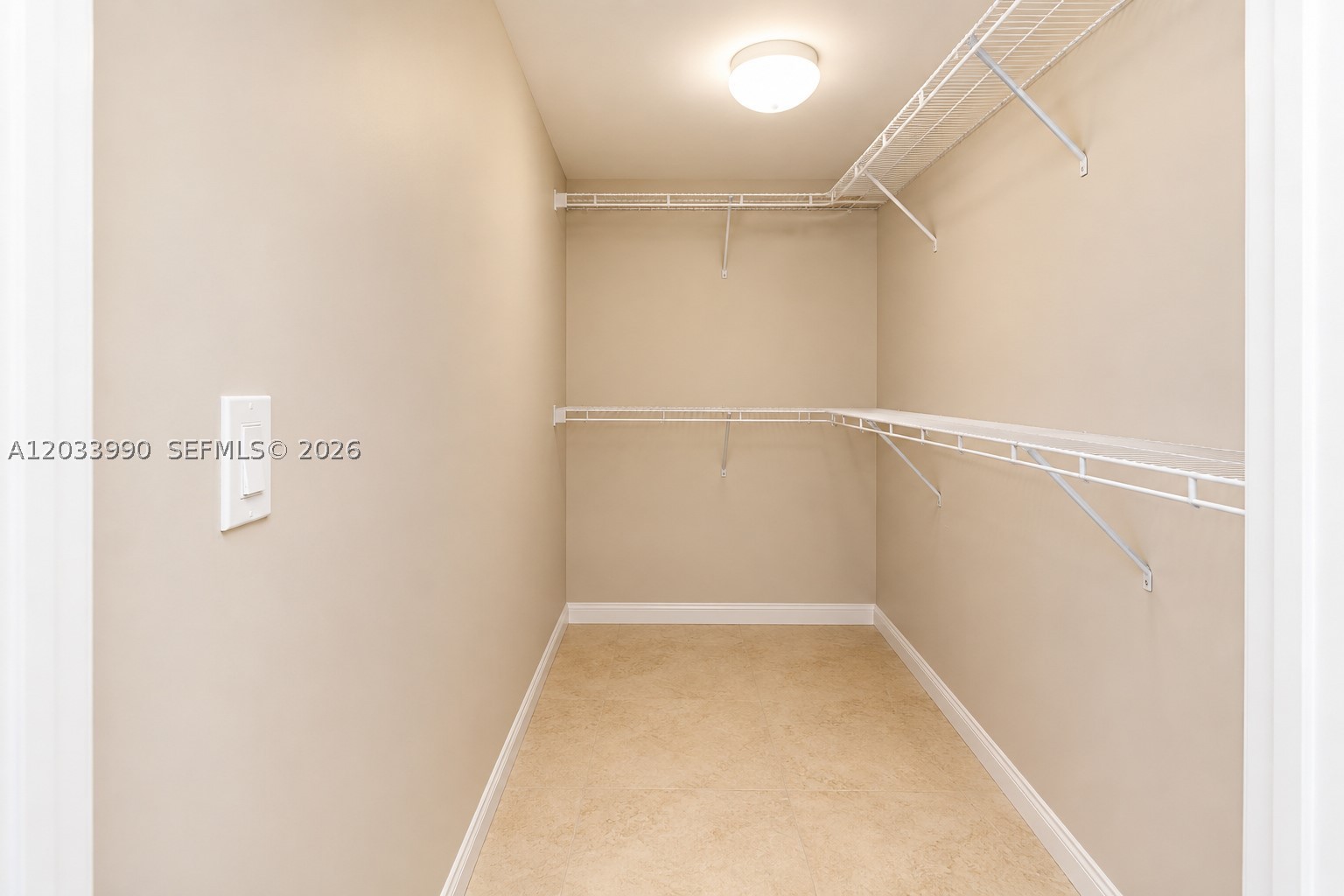 LA PERLA CONDO - Residential