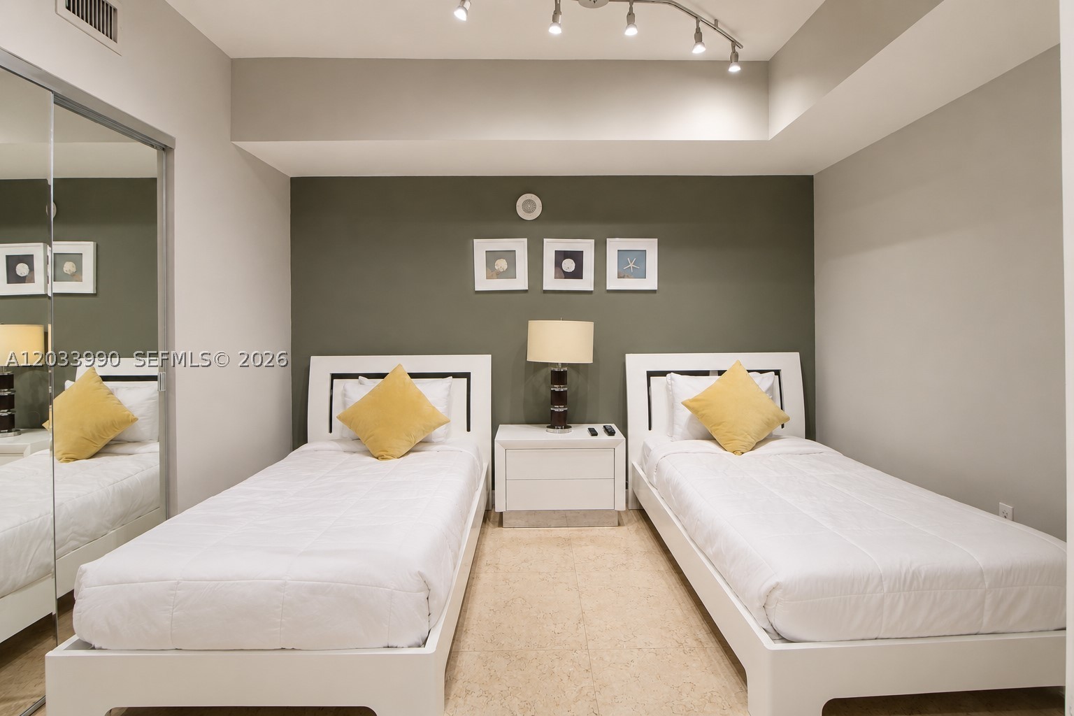 LA PERLA CONDO - Residential