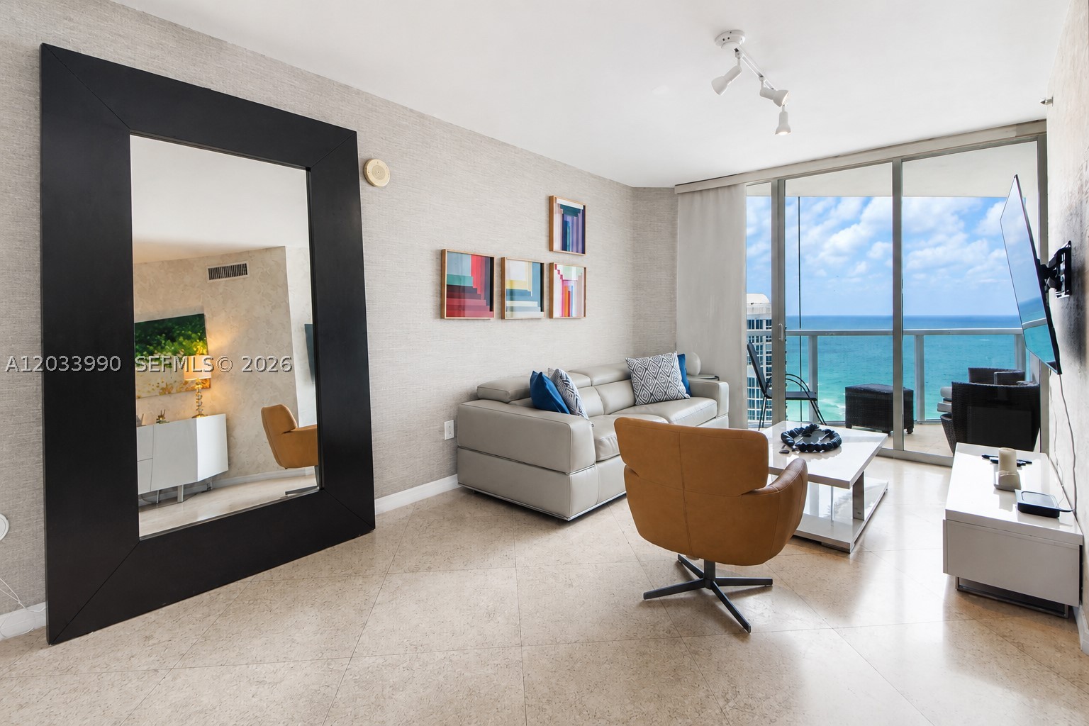 LA PERLA CONDO - Residential