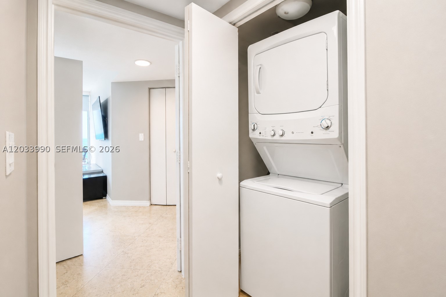 LA PERLA CONDO - Residential