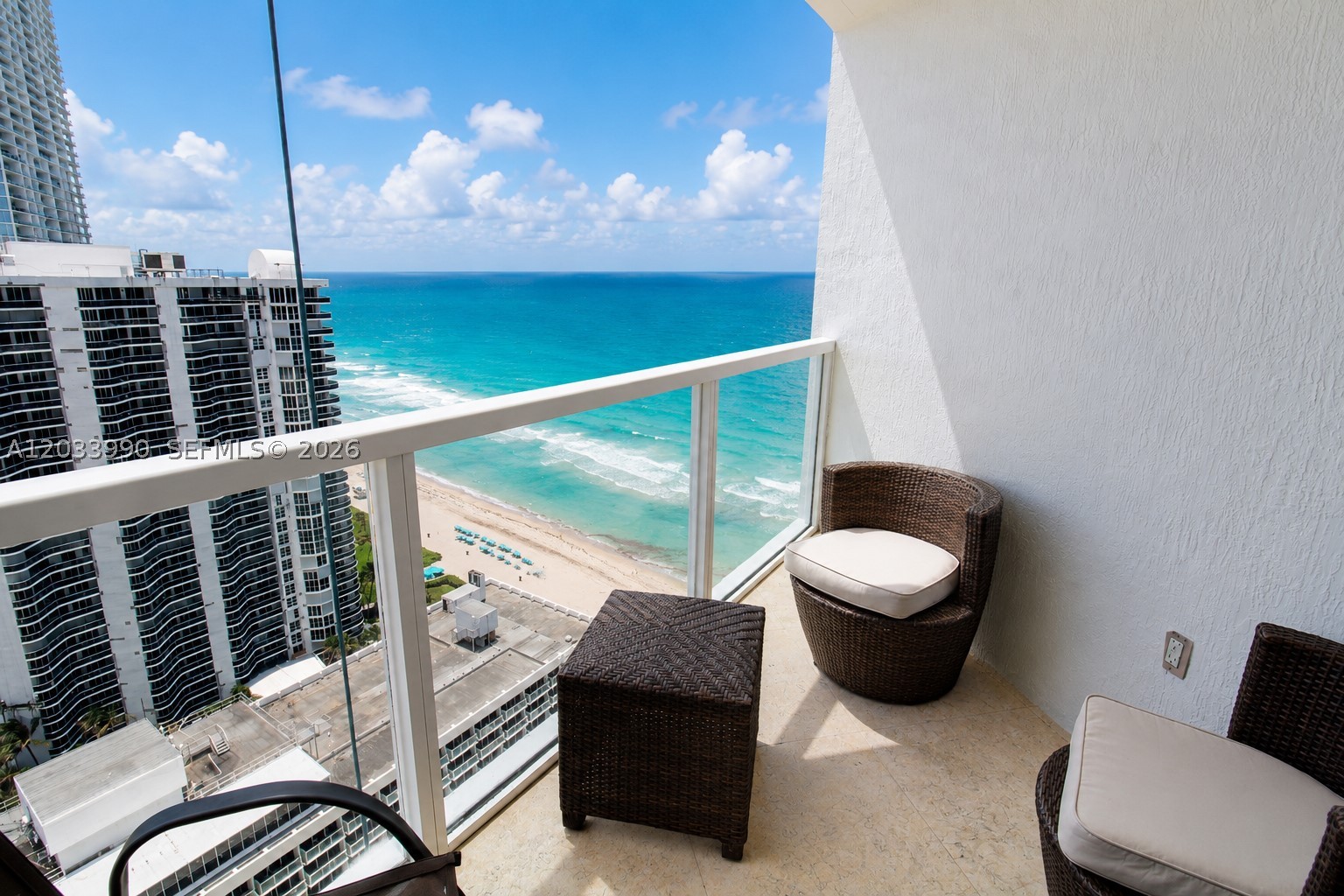 LA PERLA CONDO - Residential