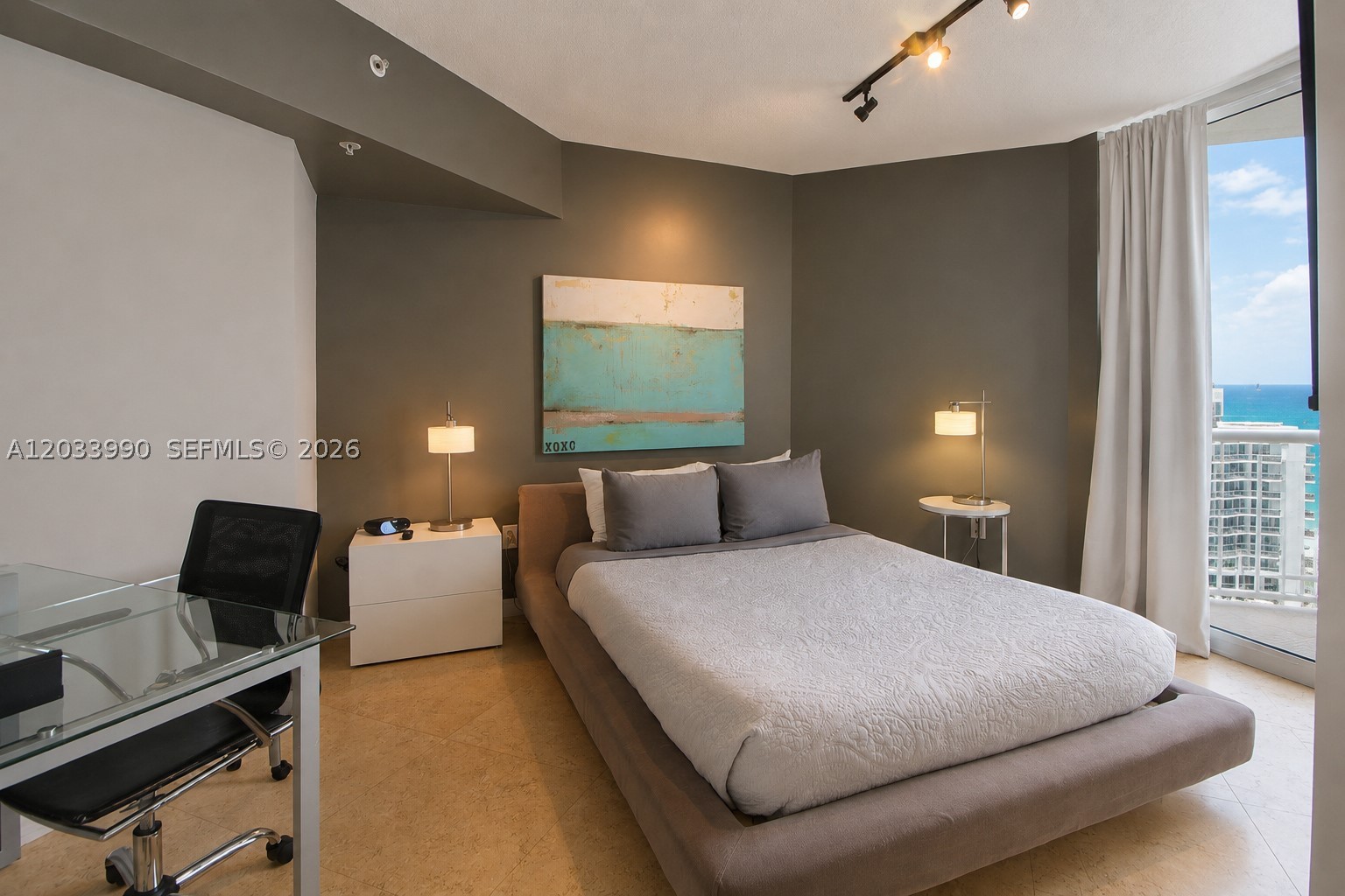 LA PERLA CONDO - Residential