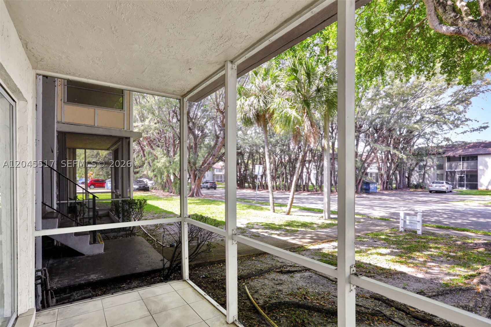 LAURELS AT MARGATE CONDO - Residential
