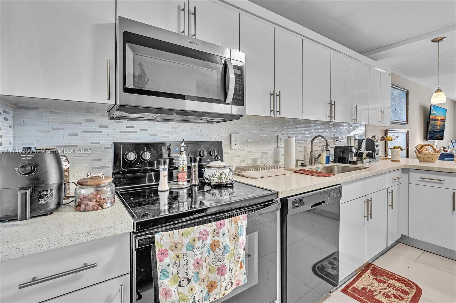 RIVIERA CONDOMINIUM APTS - Residential