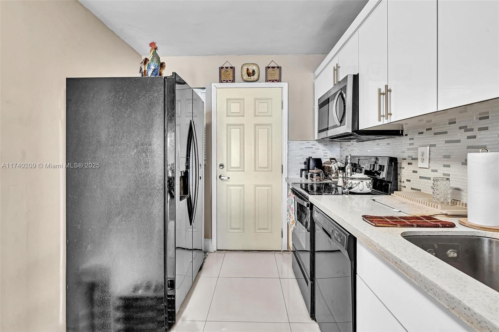 RIVIERA CONDOMINIUM APTS - Residential