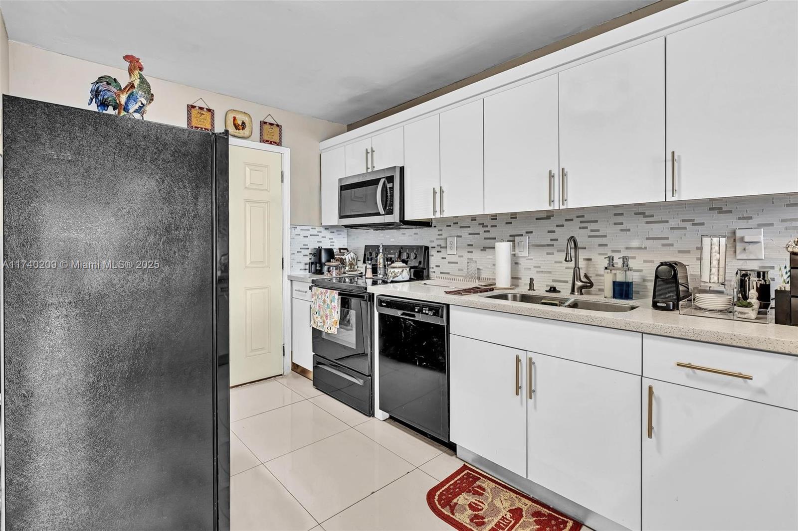 RIVIERA CONDOMINIUM APTS - Residential