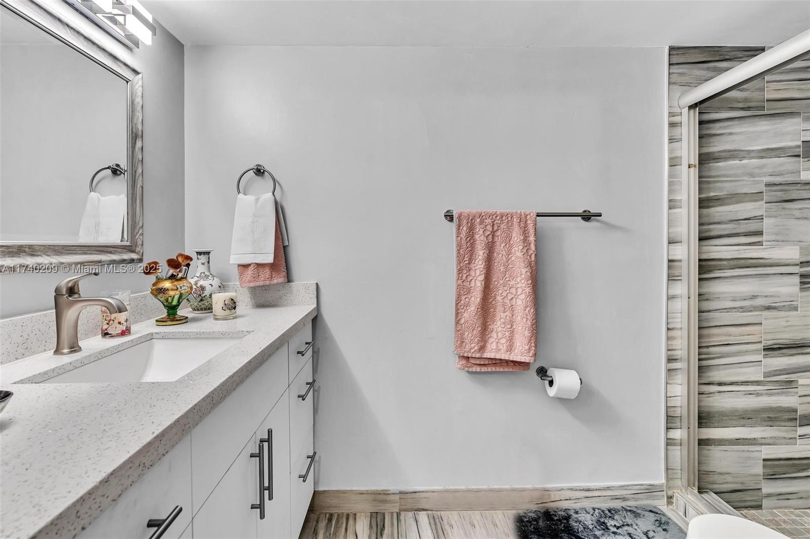 RIVIERA CONDOMINIUM APTS - Residential