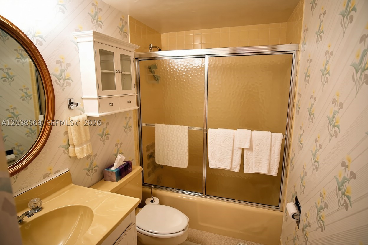 ALIKI CONDO - Residential Lease