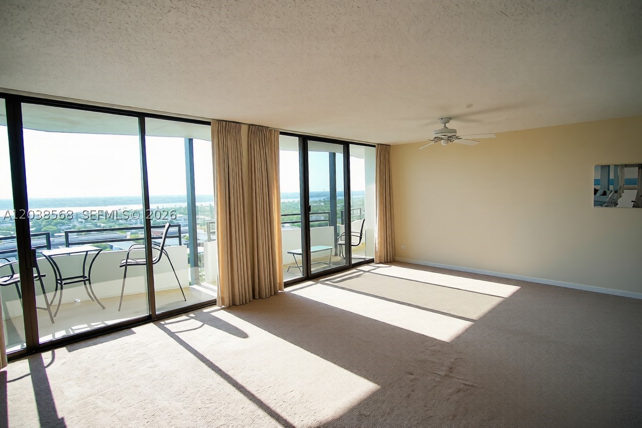 ALIKI CONDO - Residential Lease