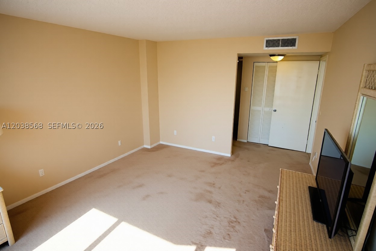 ALIKI CONDO - Residential Lease