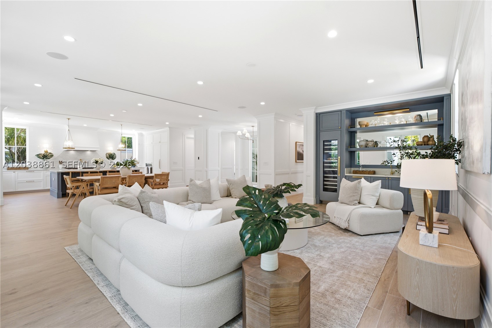 MANGO TERRACE - Residential