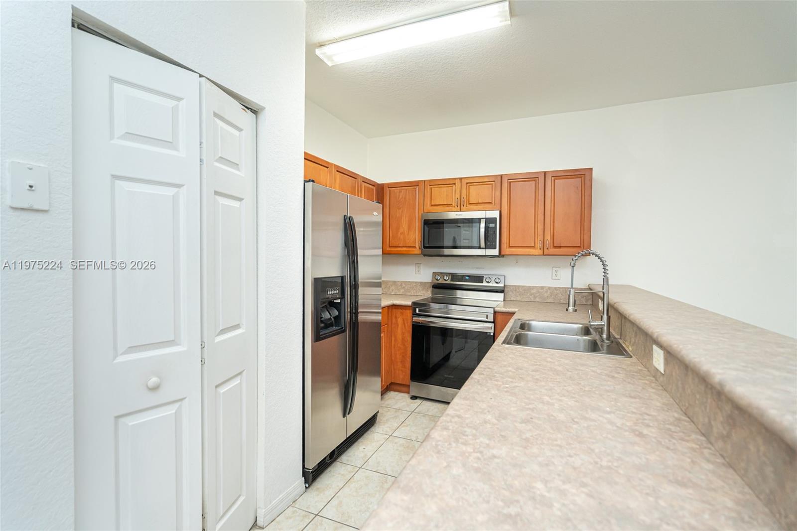LAS TERRAZAS AT VIZCAYA C - Residential