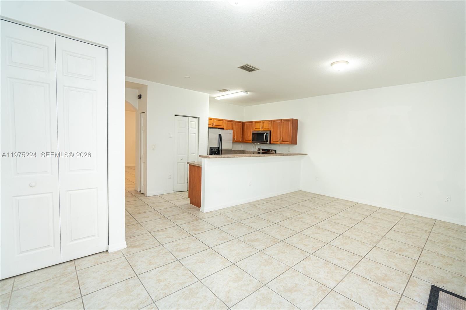 LAS TERRAZAS AT VIZCAYA C - Residential